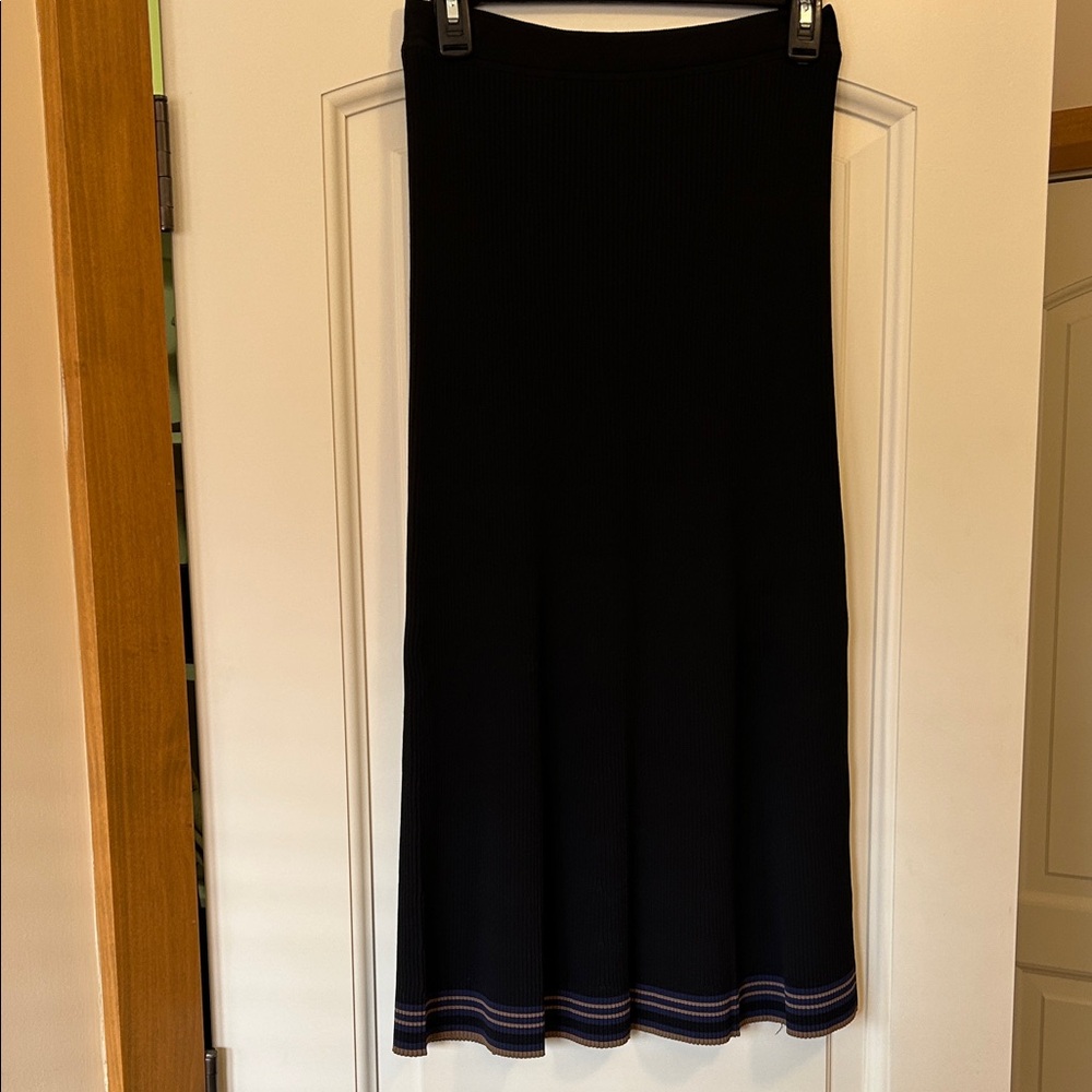 Theory Black A-Line Ribbed Sweater Skirt Maxi Length. Flattering Fit